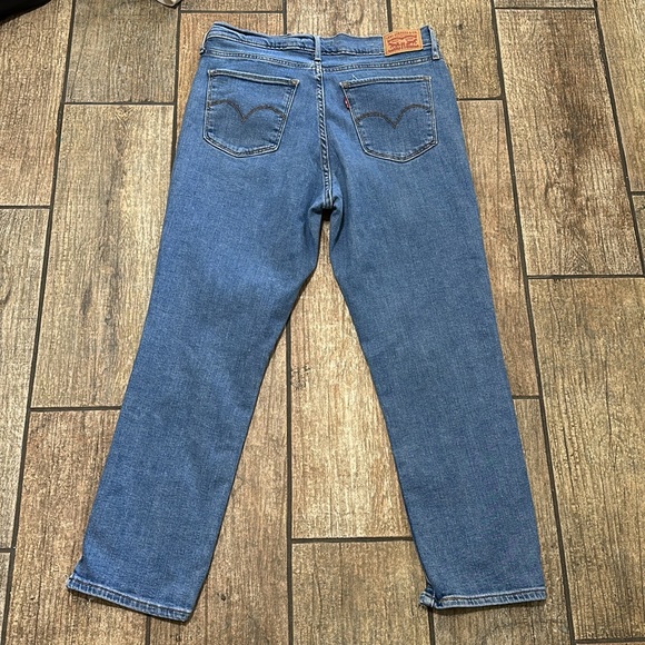 Levi’s Women’s Sz 31 Stretch 724 High Rise Crop Straight Jeans - Picture 2 of 13